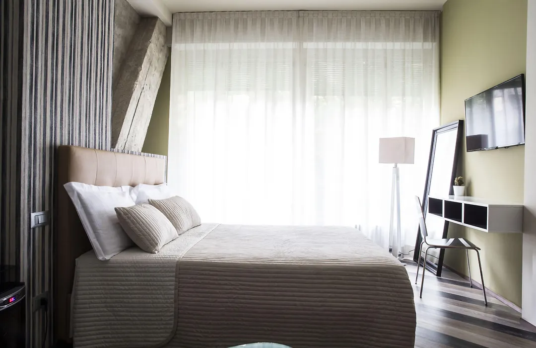 Serendipity Rooms-1