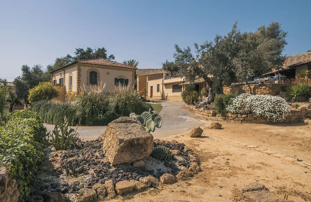 Villa La Lumia B&B Suites&Apartments-1