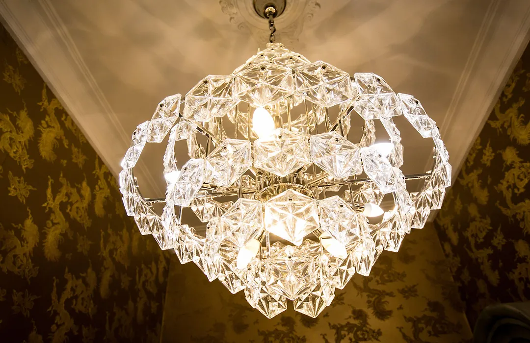 Minerva Relais-1