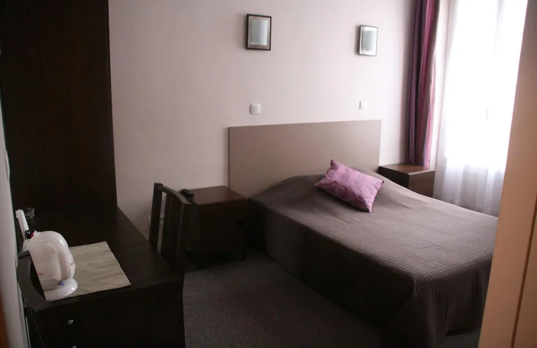Hotel Du Roussillon-1