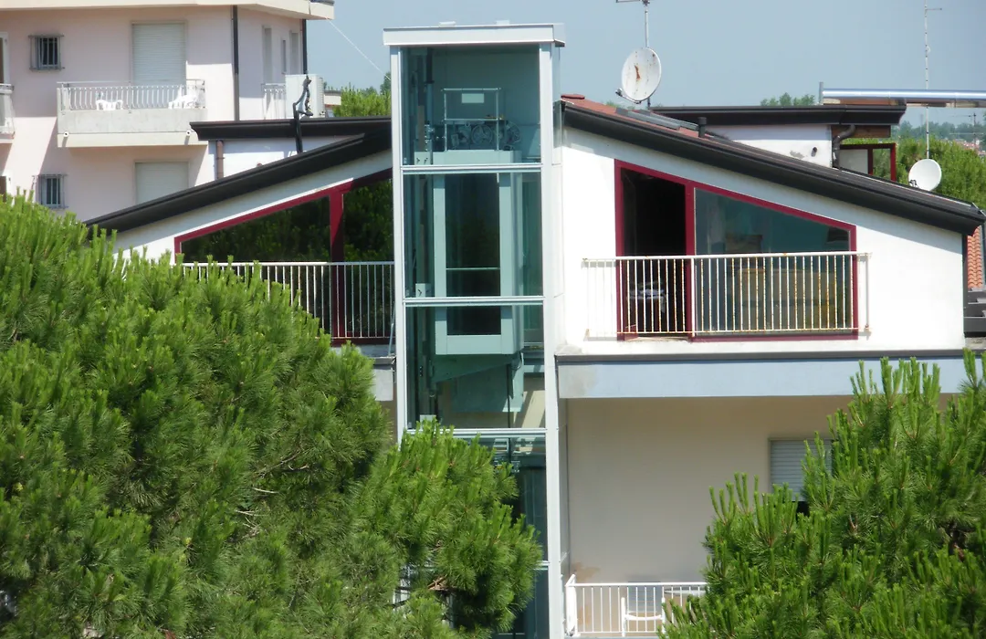 Hotel Villa Dina-1