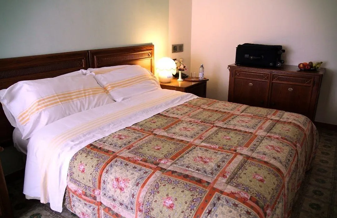 Hotel San Giuseppe-1