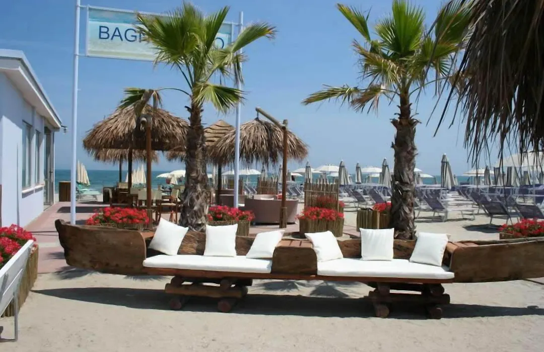 Hotel Torremaura Fronte Mare Con Beach Club-1