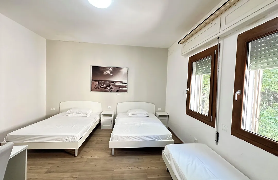 Vacation Venice Rooms-1