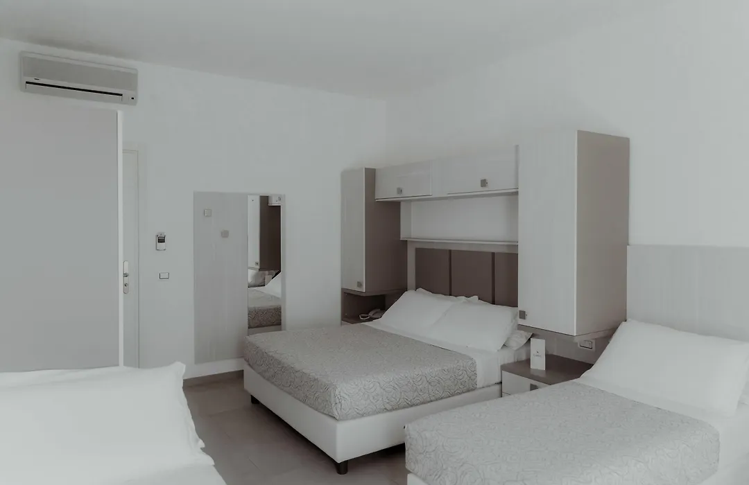 Hotel Caravel-1