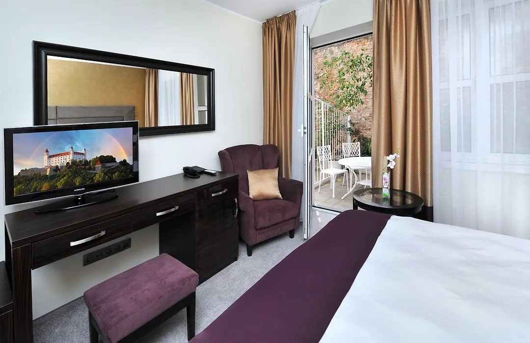 Aplend City Hotel Perugia-1
