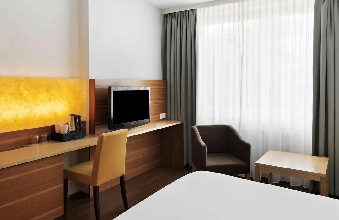 Four Points Flex By Sheraton Vienna Hauptbahnhof-1