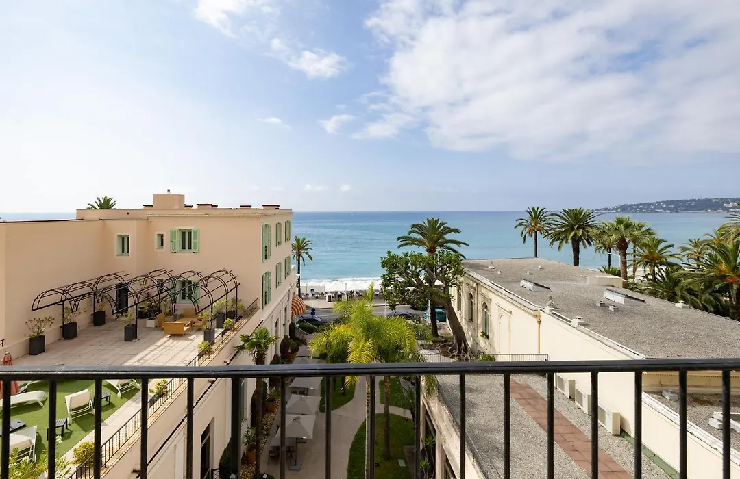 Hotel Vacances Bleues Balmoral-1