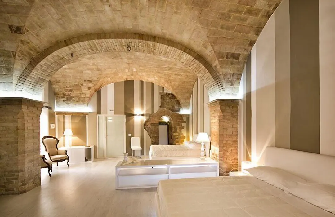 Hotel Degli Affreschi-1