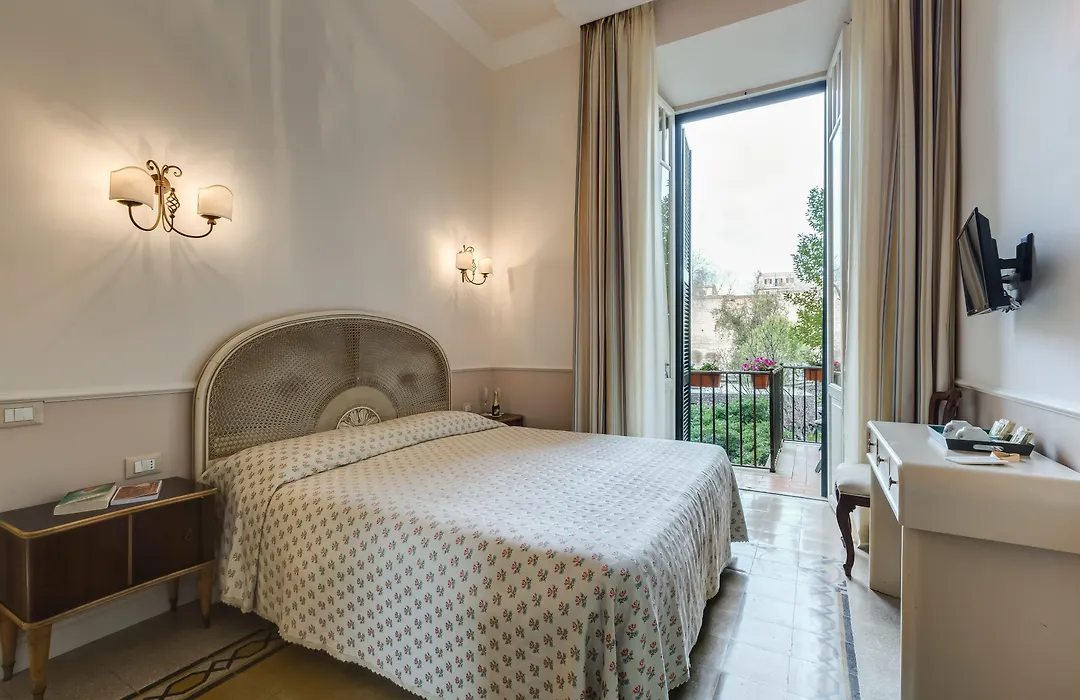 Rome Charming Suites-1