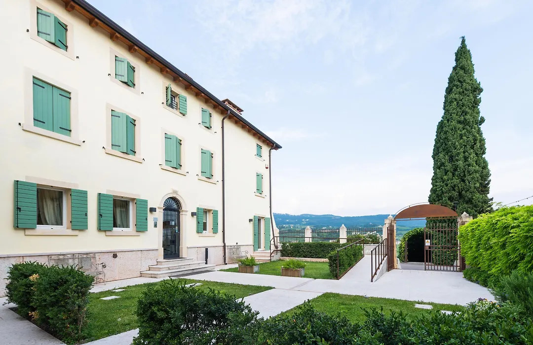 Hotel Villa Moron-1