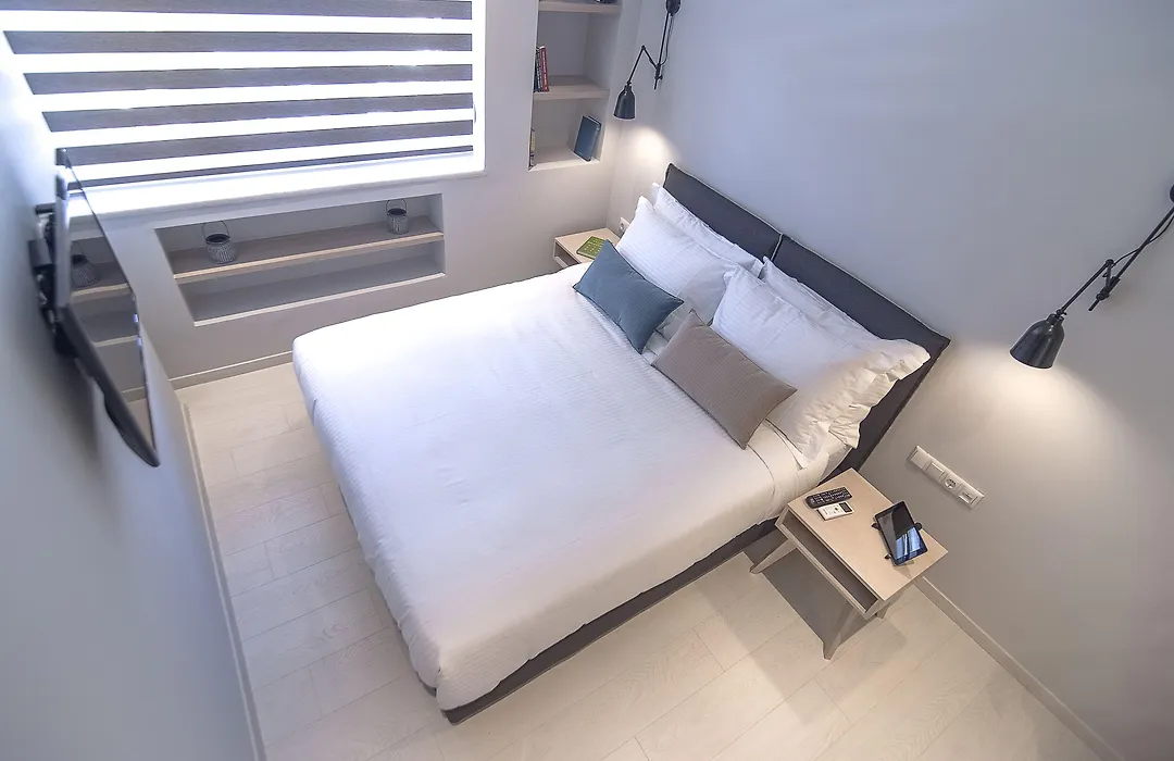 Acropolis Stay-1