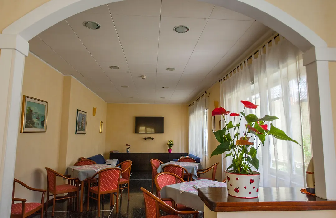 Hotel Lorenzo-1