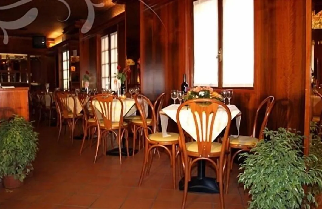 Hotel Karol-1