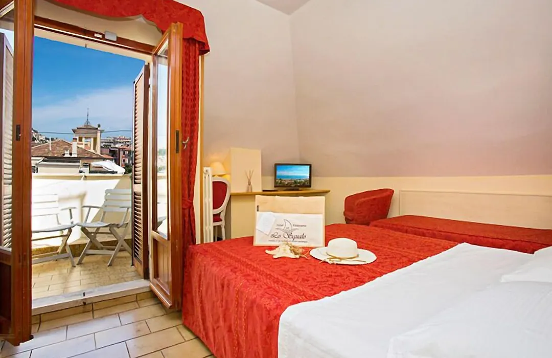 Hotel lo Squalo-1