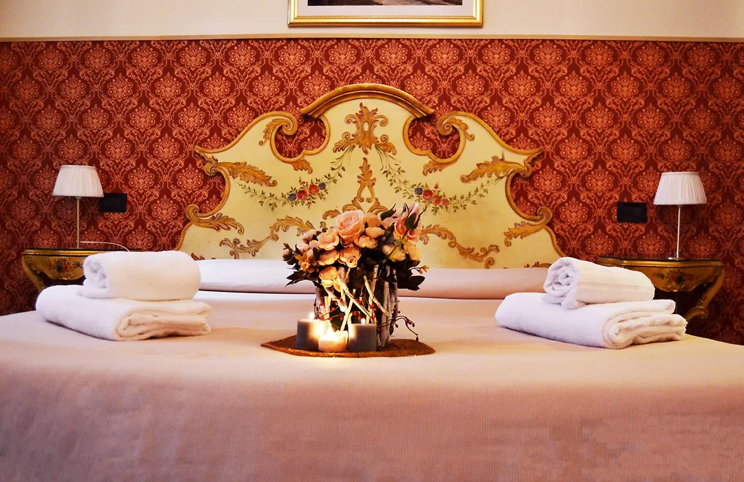 Venice Lion Residence Free Private Parking Easy Access Venice-1
