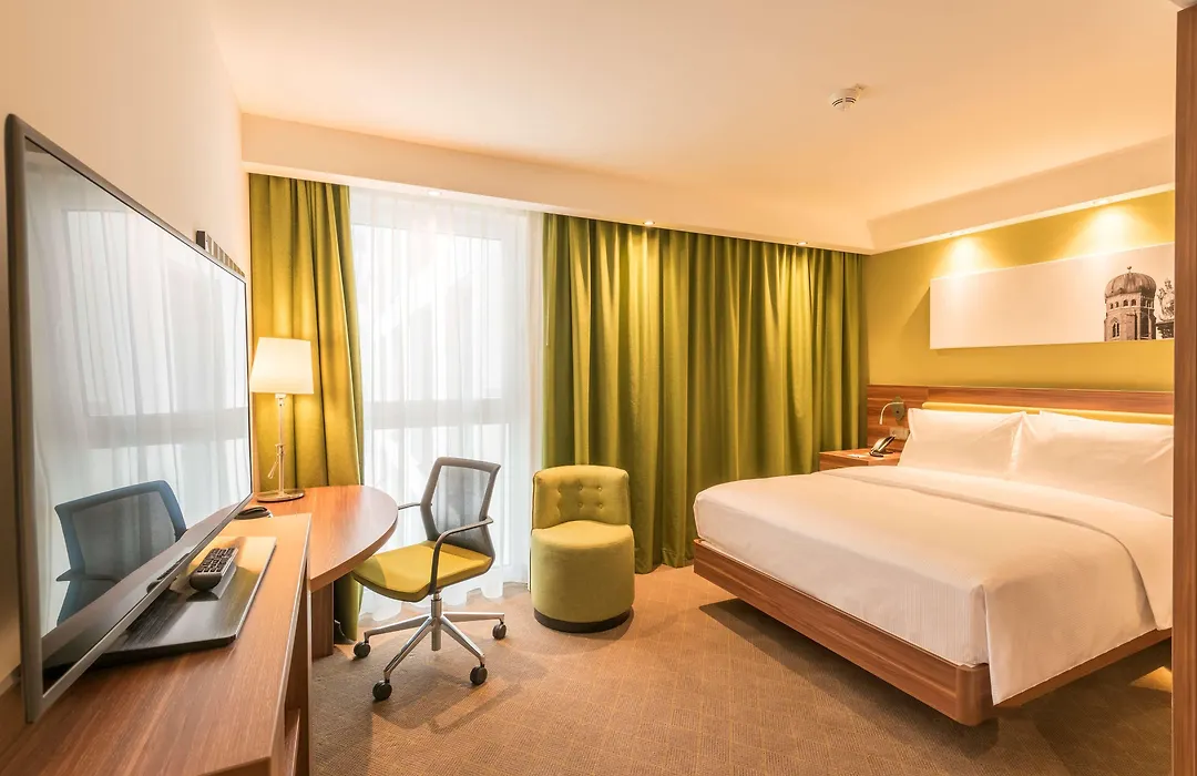 Hampton By Hilton Munich City West-1