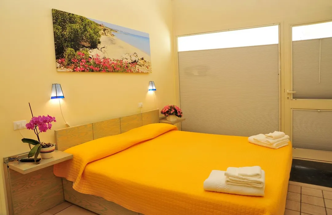 Cala Dei Normanni - Camere sul Lungomare-1