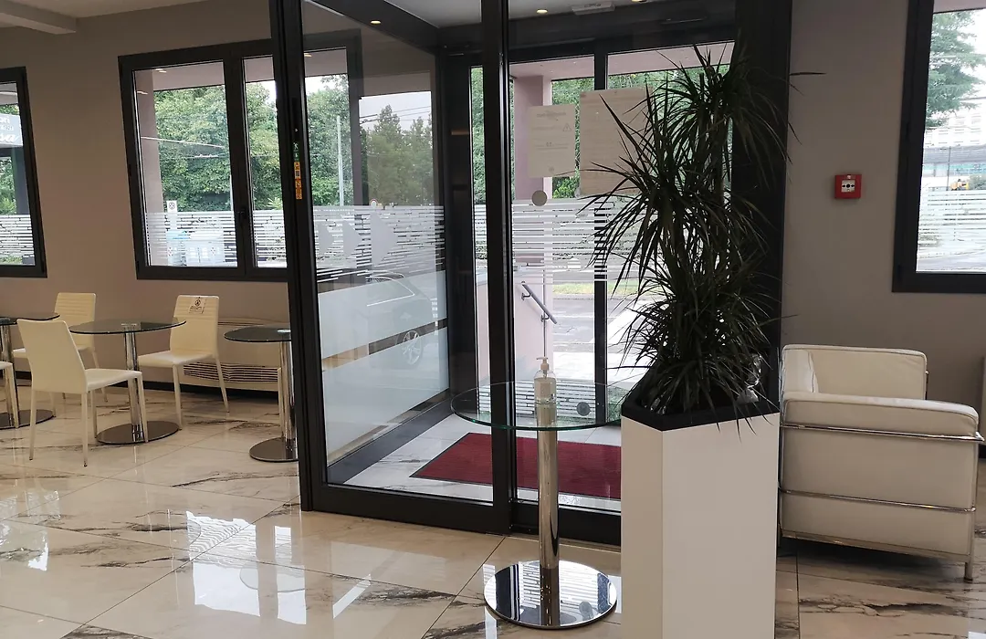 Hotel Daunia-1