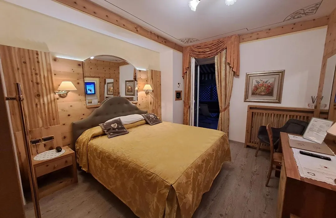 Alexander Hotel Alpine Wellness Dolomites-1