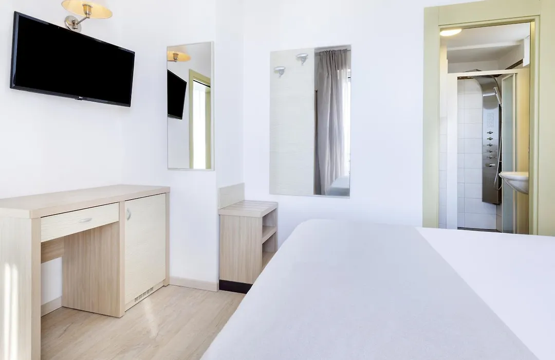 Hotel Riviera-1