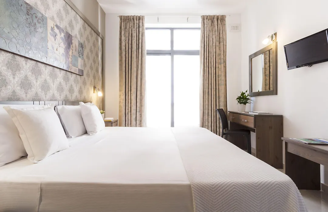 Rooms By Alexandra Hotel-1