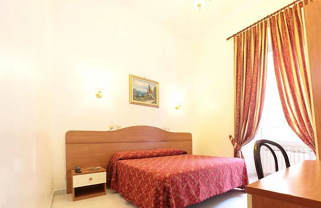 Hotel Euro Quiris-1