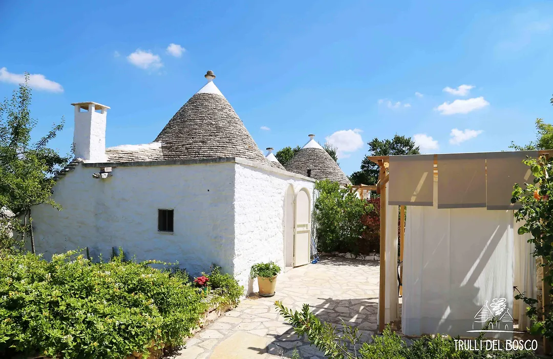 Trulli Del Bosco-1