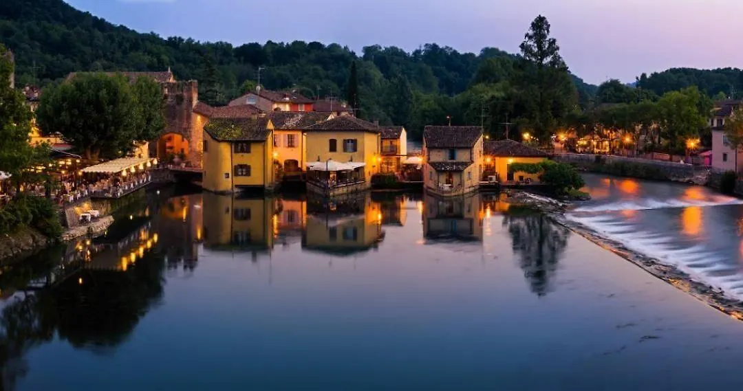 Le Finestre Su Borghetto-1