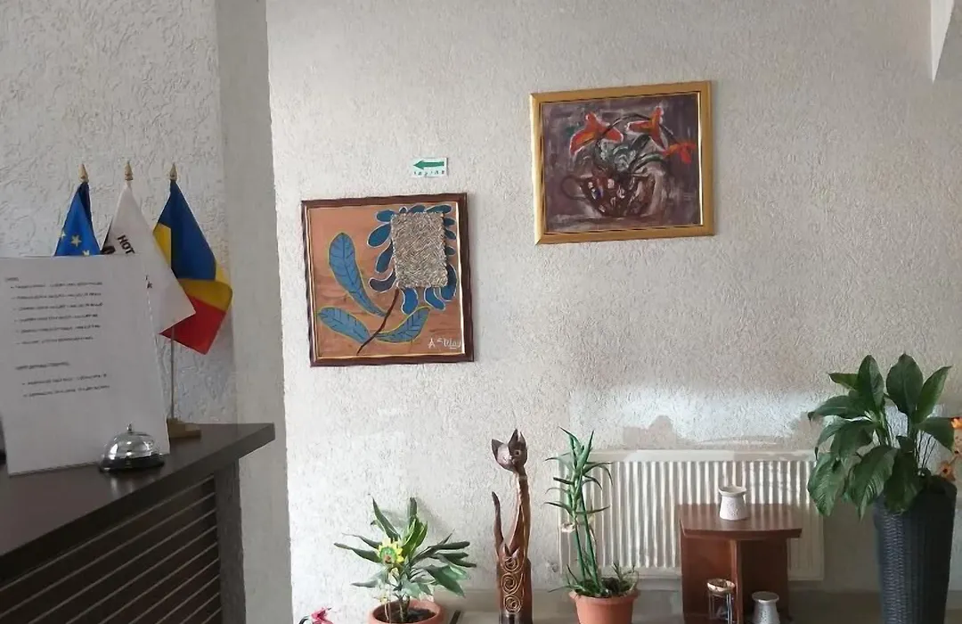 Hotel Tranzzit-1