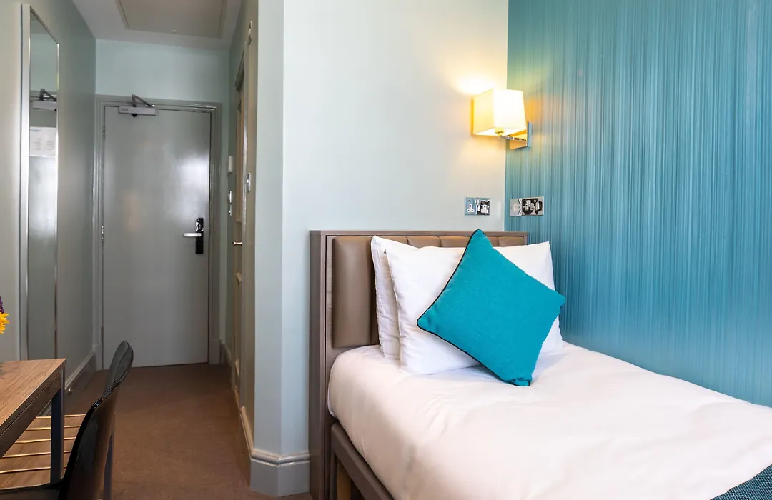 Sidney Hotel London-Victoria-1