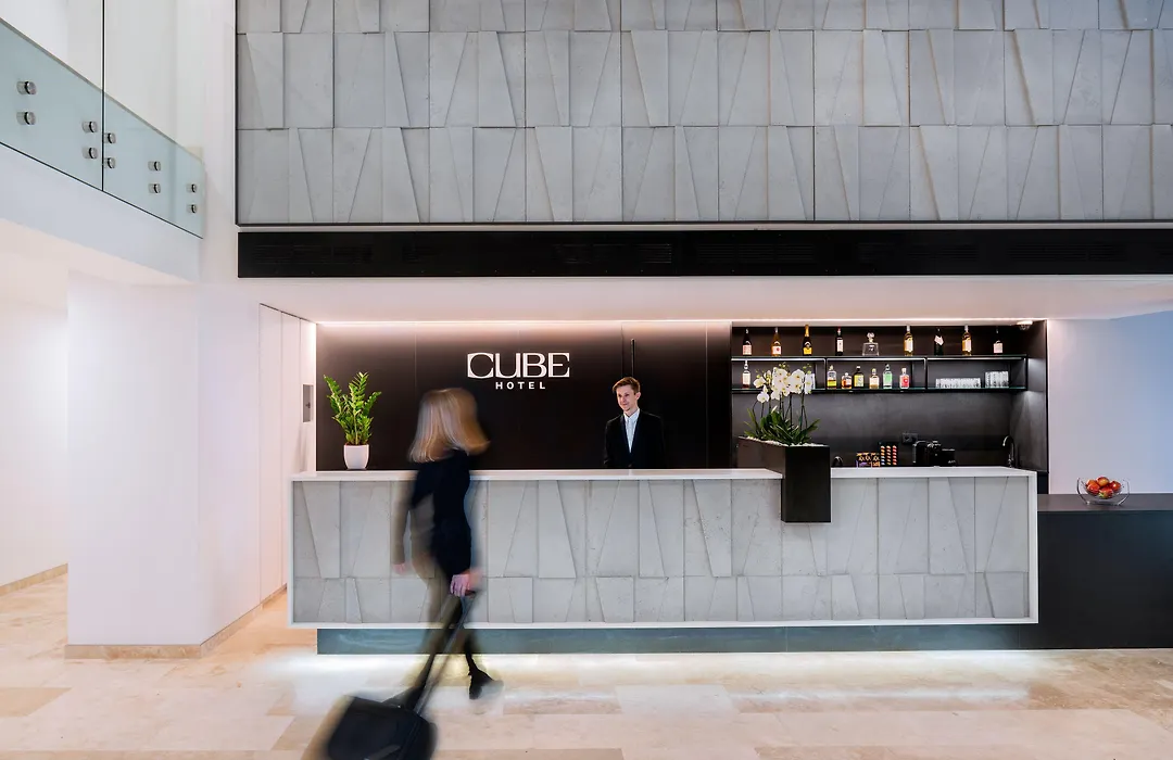 Hotel Cube Prague-1