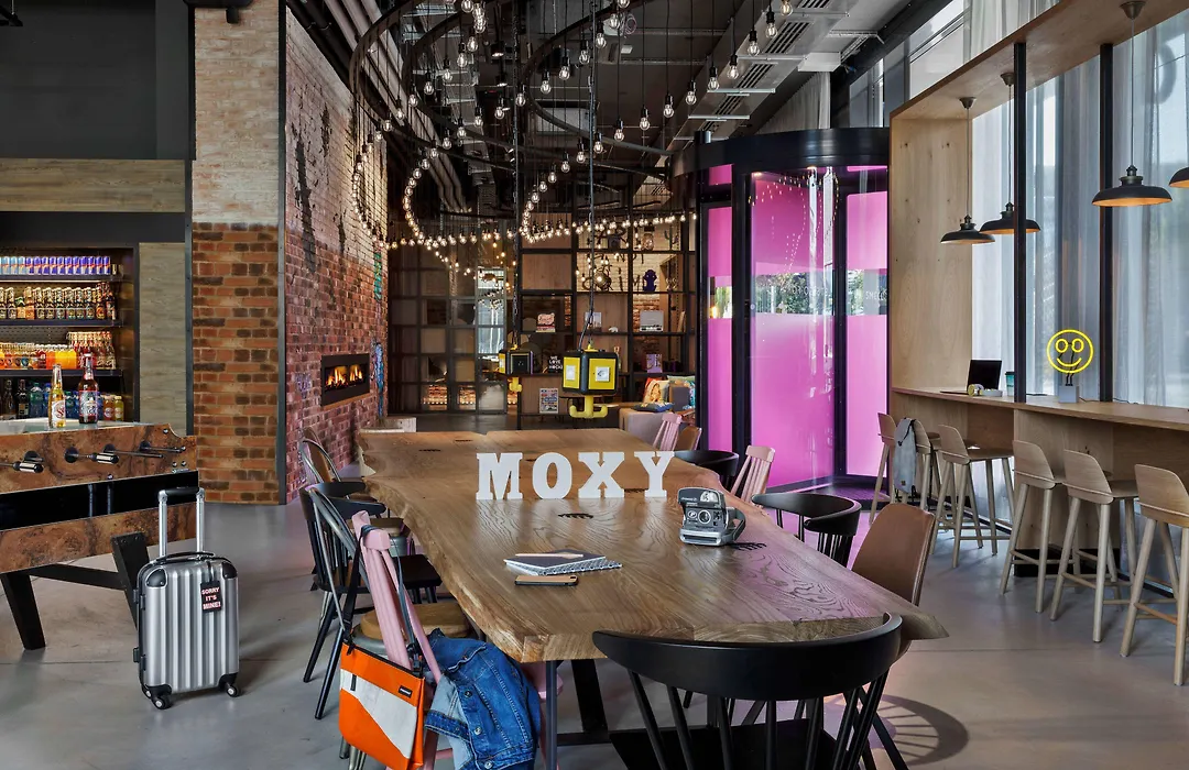 Moxy Bern Expo-1