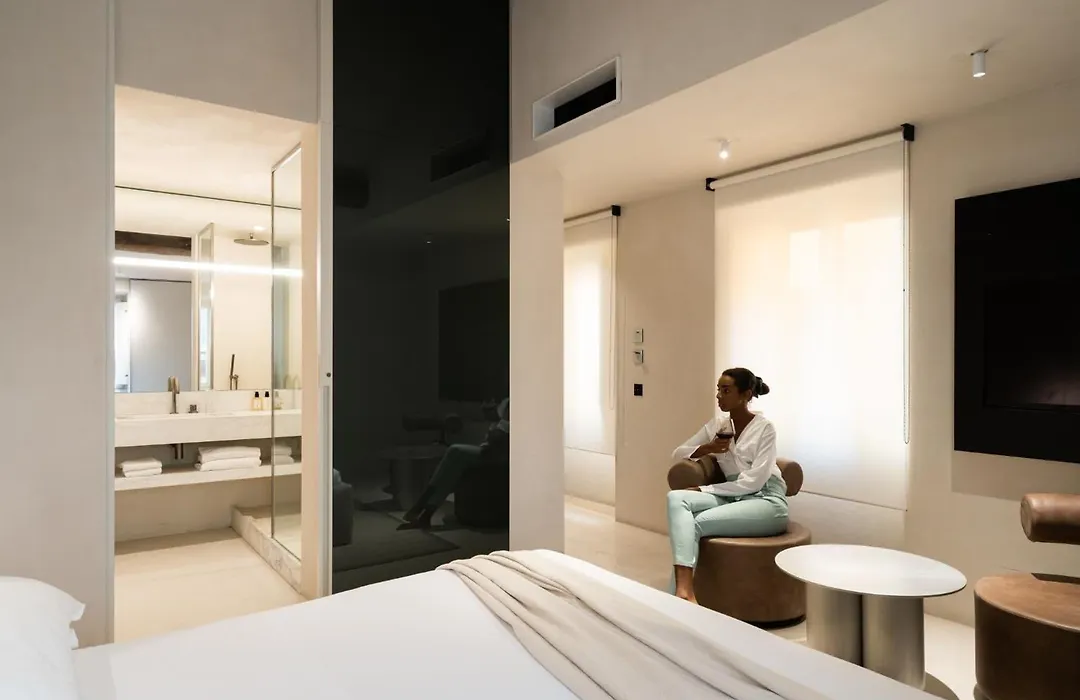Hotel Scenario-1