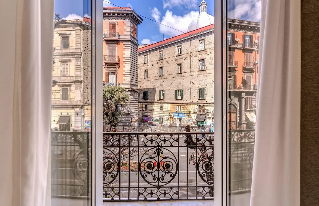 Gallery Suite Naples-1