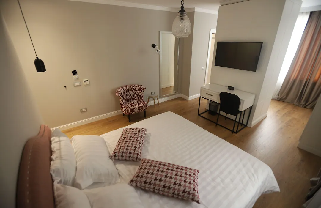 Boutique Hotel Whisky-1