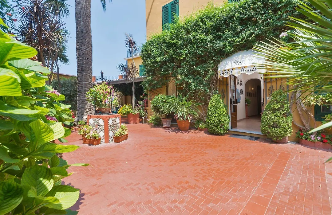 Hotel Pensione Monti-1