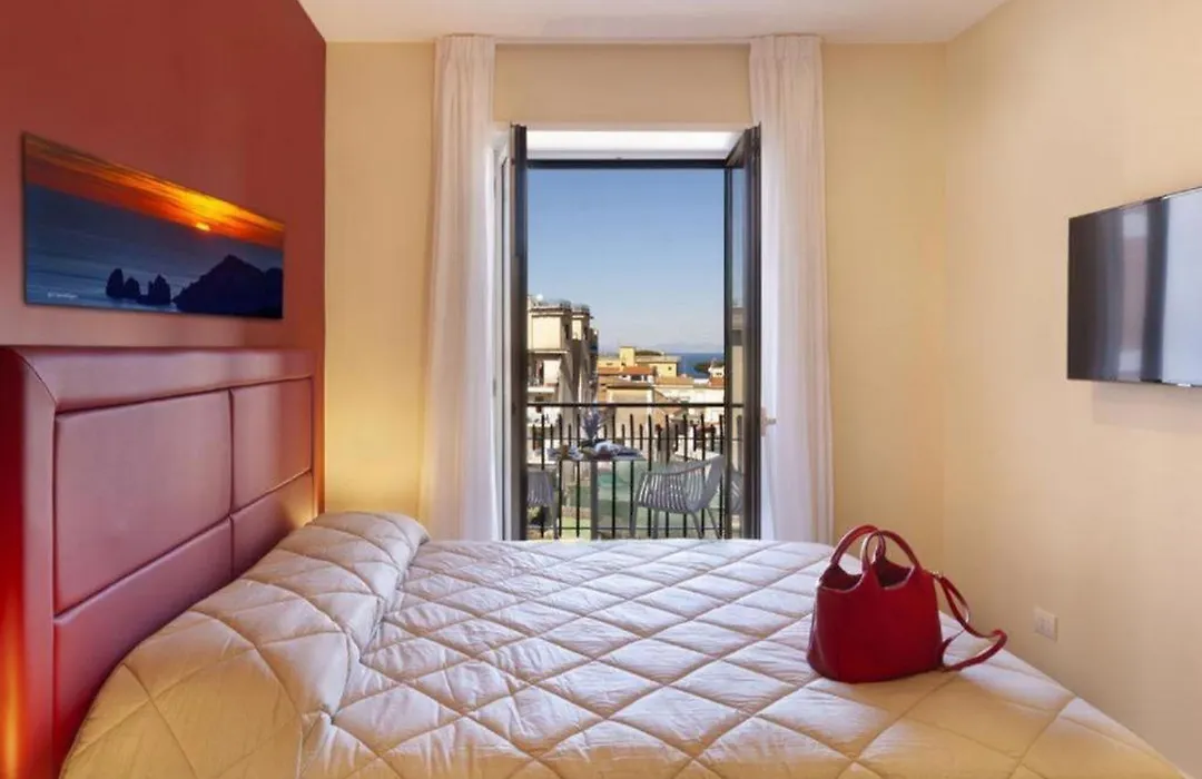 Parco Tasso Guest House-1