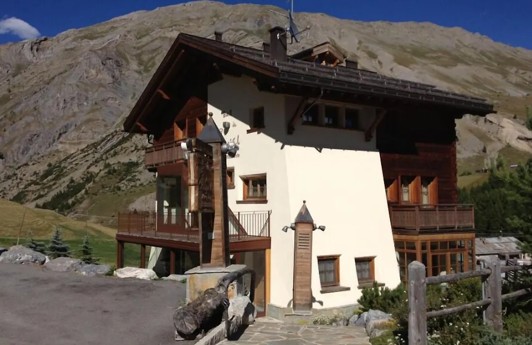 Hotel Bait De Angial-1