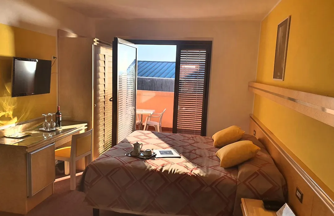 Hotel Antares-1