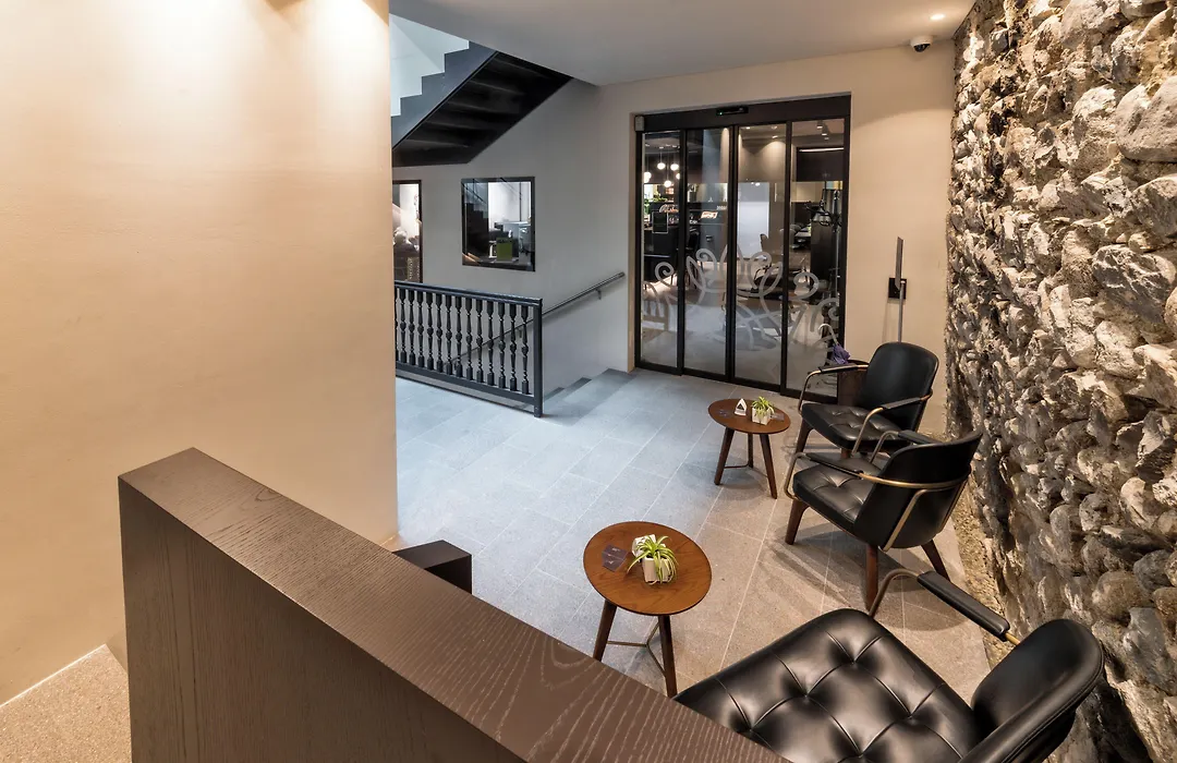 Guesthouse Suiteseven-1