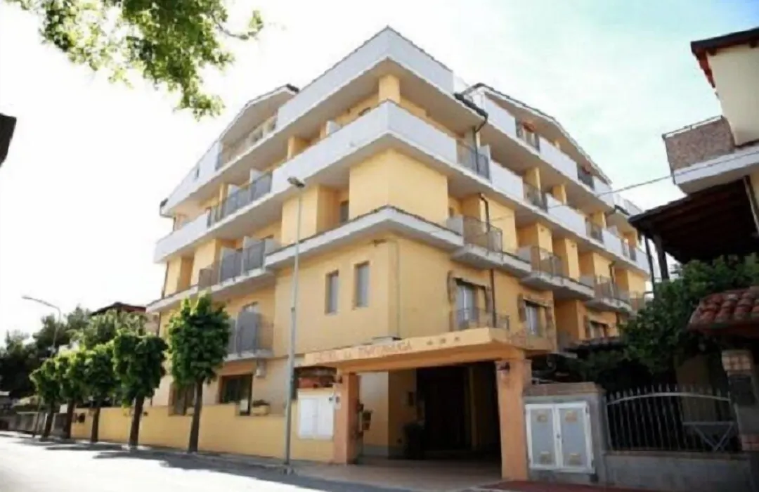 Hotel La Tartaruga-1