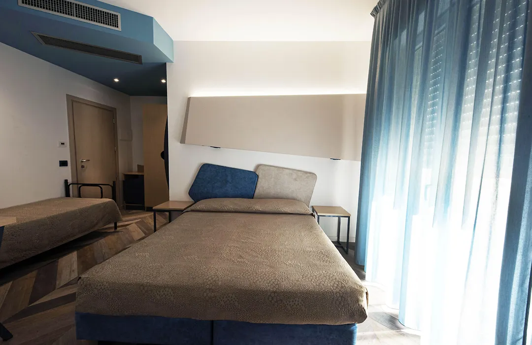 Color Hotel Rimini-1