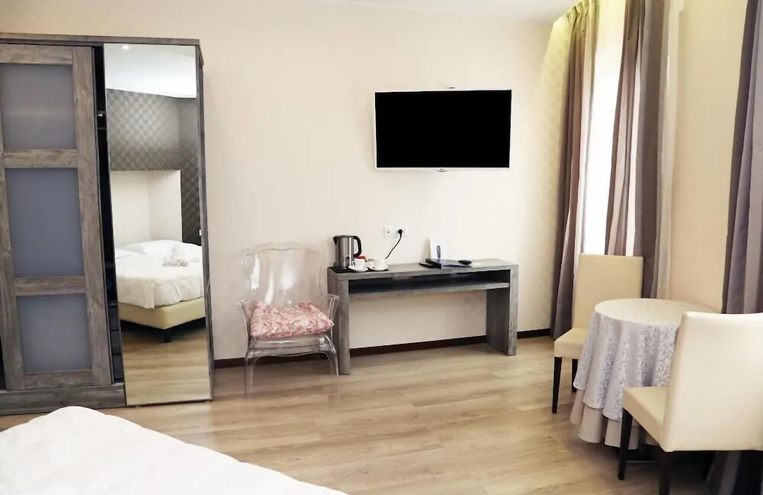 Hotel Globo Suite-Correnti hotels-1