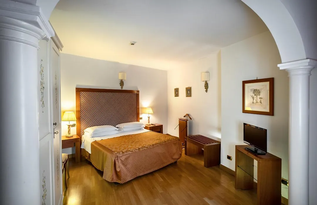 Relais Le Felci Executive Suite Spa-1