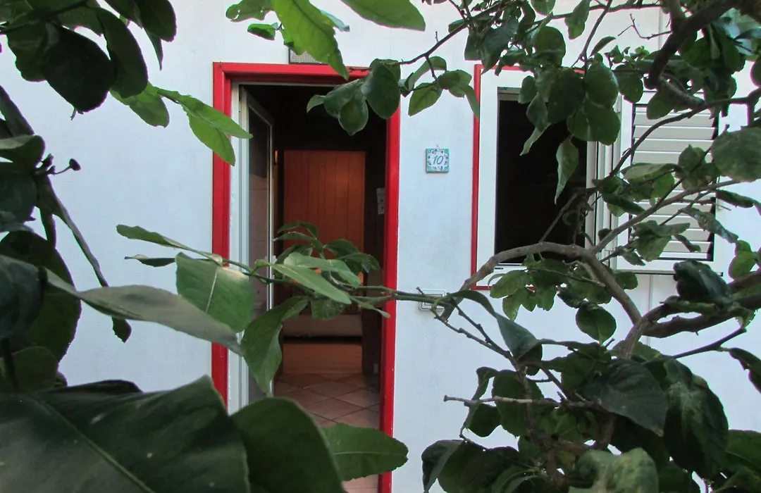 Casa Palazzo a Mare-1