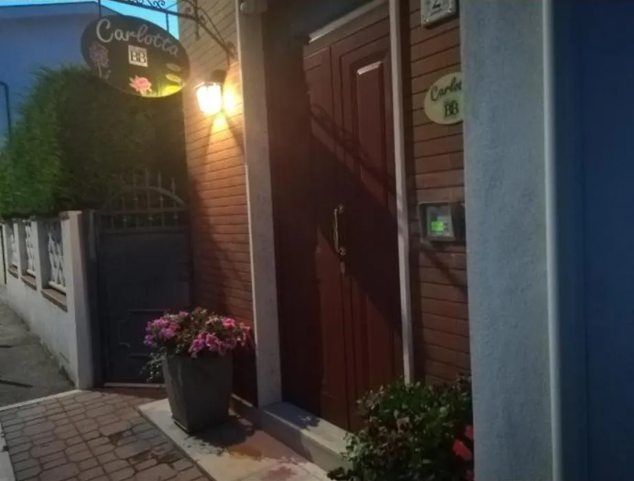 B&B Carlotta-1