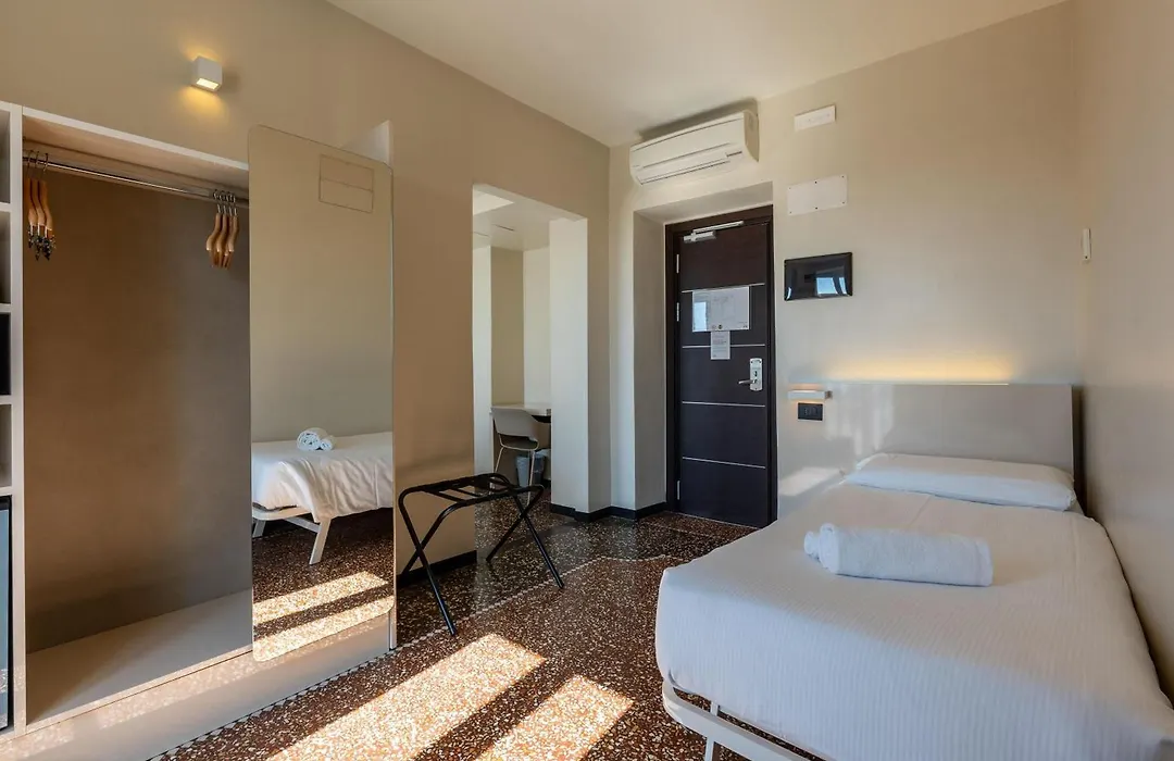 B&B Hotel Genova Principe-1