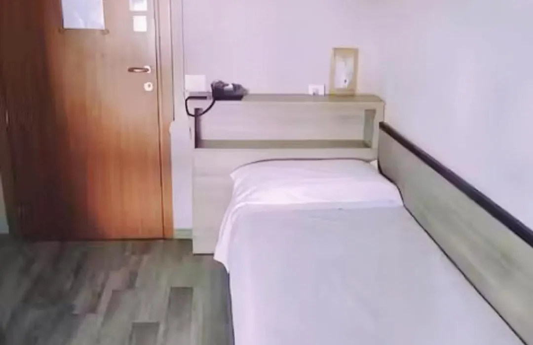 Hotel Salus-1