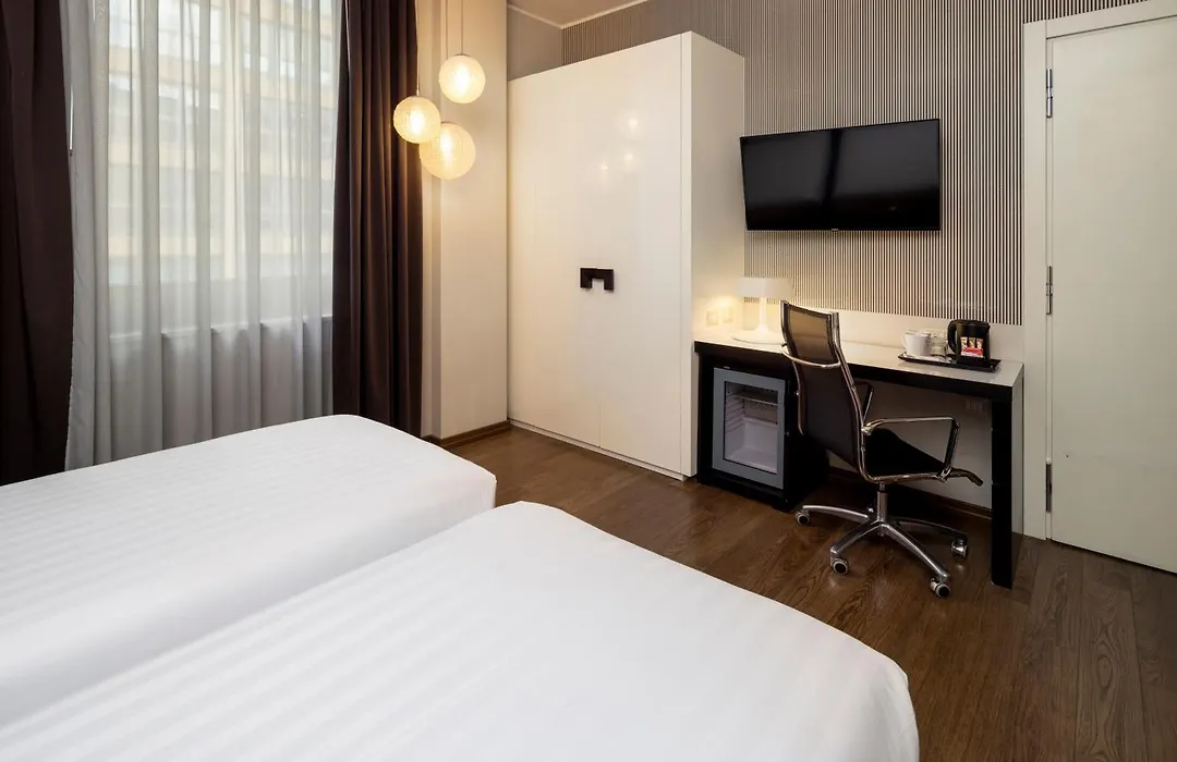 Holiday Inn Genoa City By Ihg-1